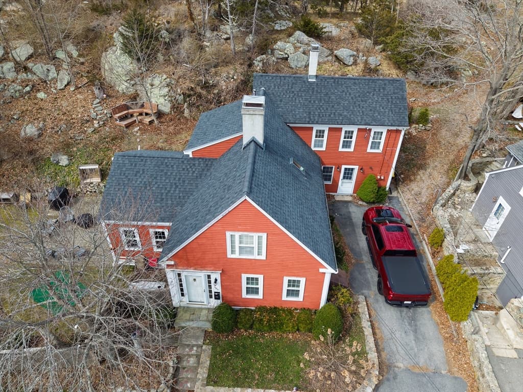 Single Family Residence at 166 Hull St, Hingham MA 02043, photo 2 of 25