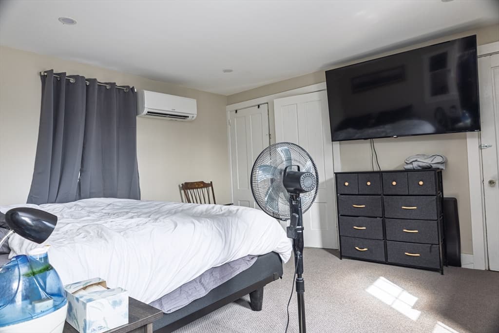 Single Family Residence at 166 Hull St, Hingham MA 02043, photo 17 of 25