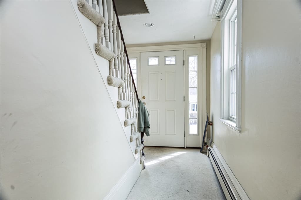 Single Family Residence at 166 Hull St, Hingham MA 02043, photo 14 of 25