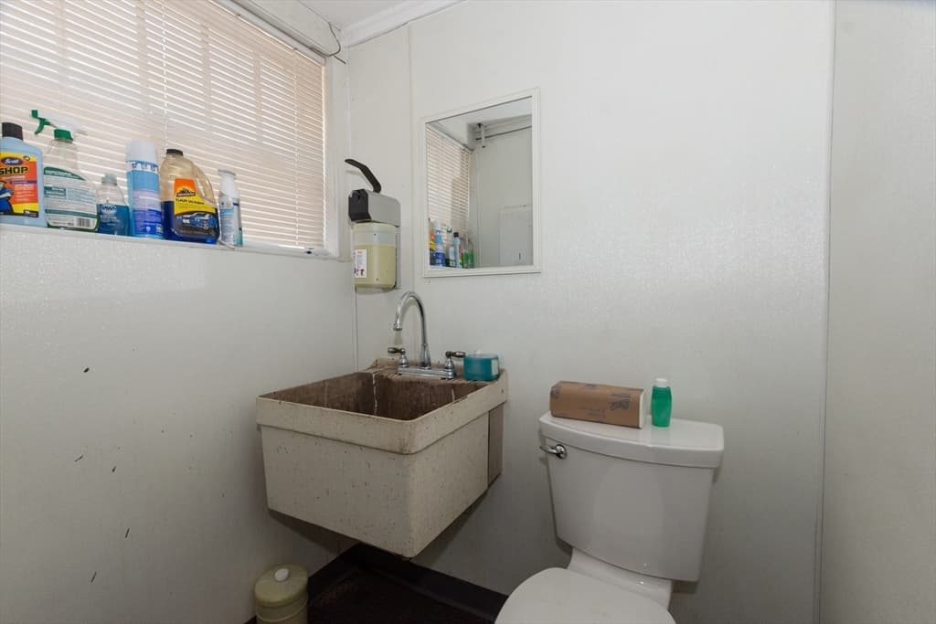 Business Opportunity at 150 Speen Street, Framingham MA 01701, photo 35 of 42