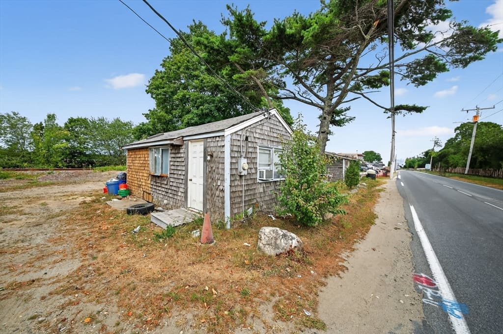Commercial Sale at 657 Yarmouth Road, Barnstable MA 02601, photo 23 of 30