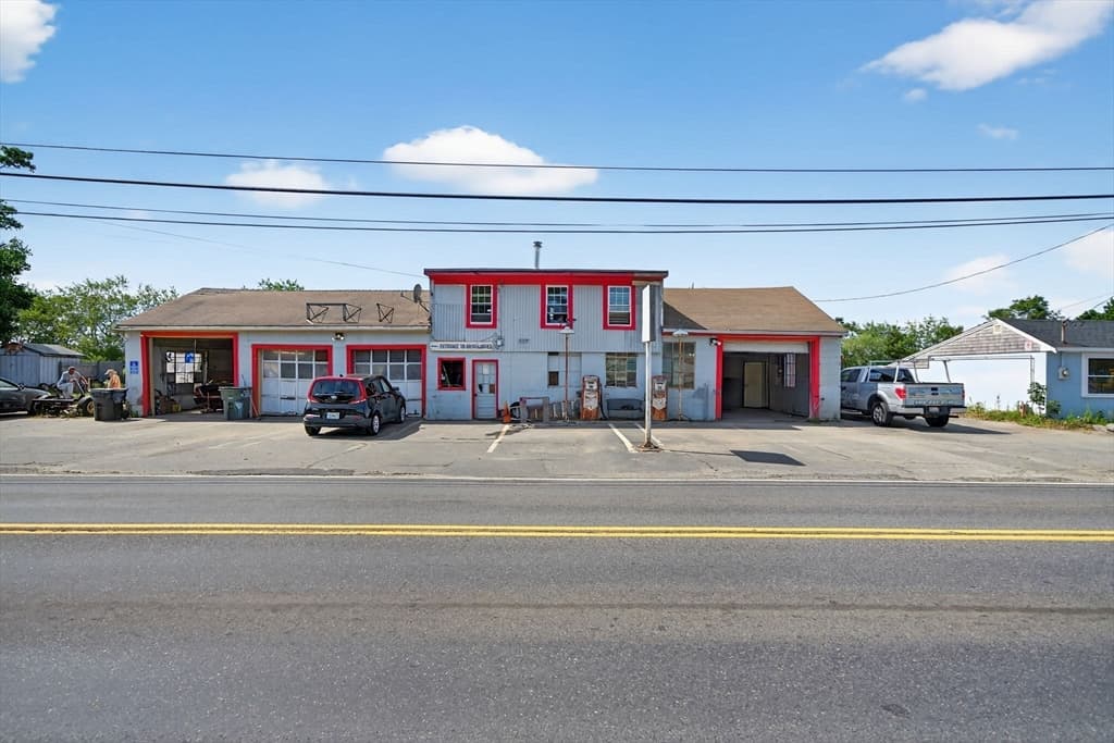 Commercial Sale at 657 Yarmouth Road, Barnstable MA 02601, photo 2 of 30
