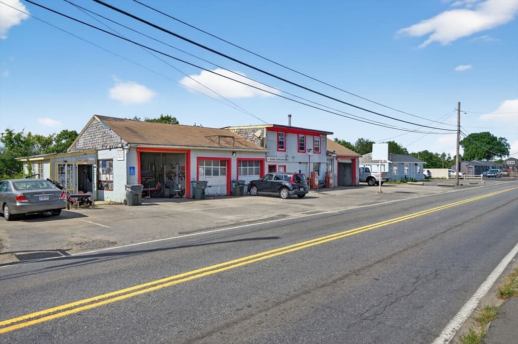 Commercial Sale at 657 Yarmouth Road, Barnstable MA 02601, photo 3 of 30