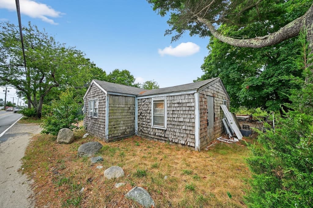 Commercial Sale at 657 Yarmouth Road, Barnstable MA 02601, photo 25 of 30