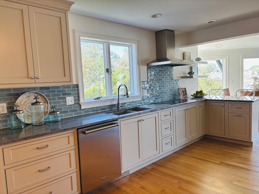 263 East Main Street, Gloucester MA 01930 photo 8