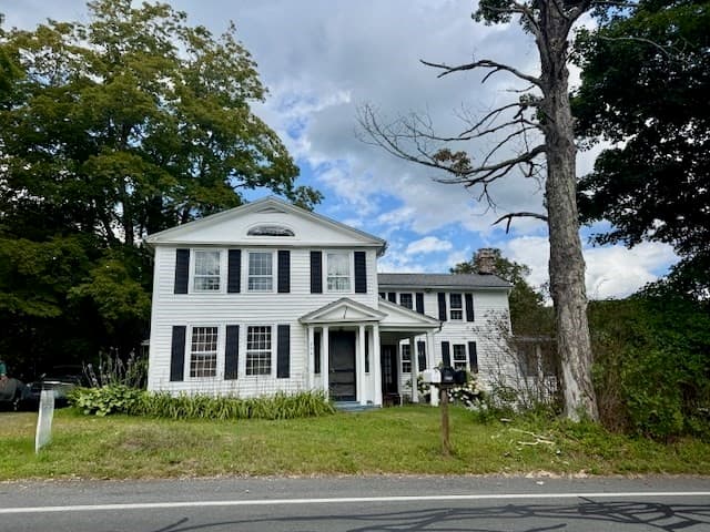 604 Main Road, Granville MA 01034