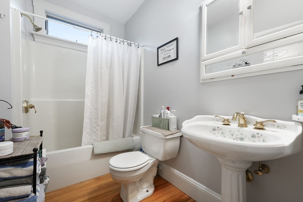 Single Family Residence at 58-60 Washington Street, Fairhaven MA 02719, photo 14 of 25