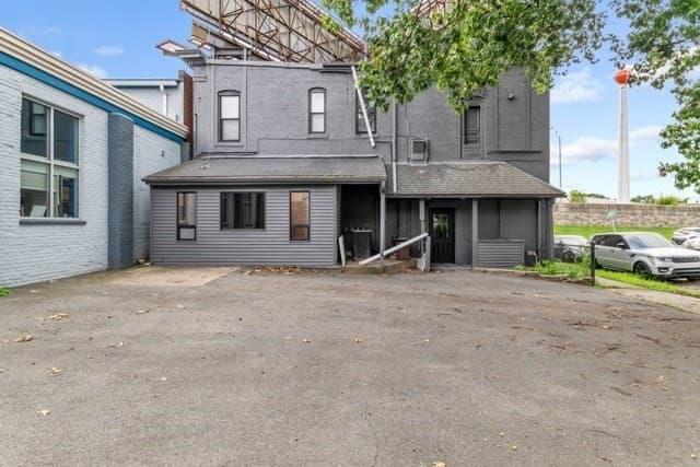939 E Columbus Ave, Springfield MA 01105 photo 2