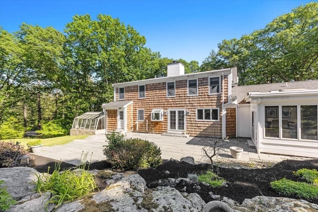 Single Family Residence at 8 Evergreen Lane, Hingham MA 02043, photo 30 of 37