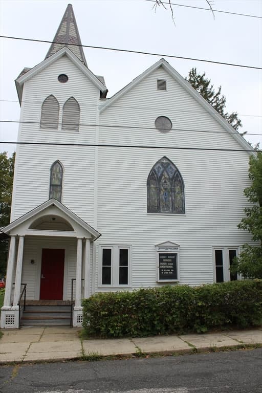 53 Pleasant St, Orange MA 01364