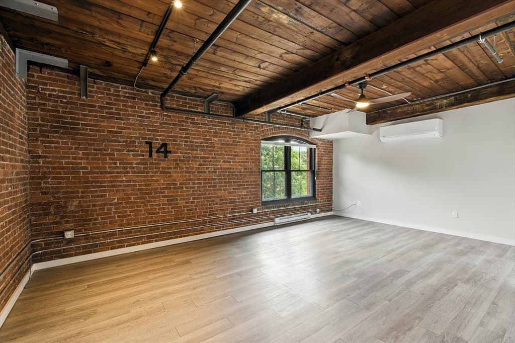Condominium at 55 Sterling St # 306, Clinton MA 01510, photo 11 of 32