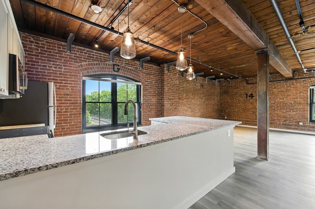 Condominium at 55 Sterling St # 306, Clinton MA 01510, photo 8 of 32