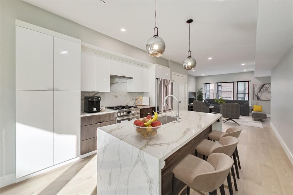 Condominium at 14 N Bennet St # 2, Boston MA 02113, photo 2 of 11