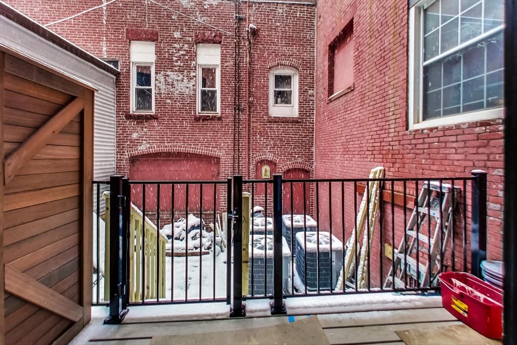 Condominium at 14 N Bennet St # 2, Boston MA 02113, photo 11 of 11