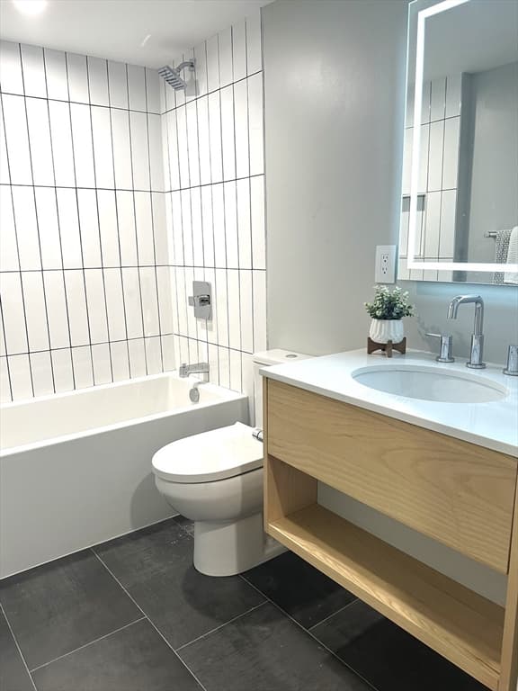 Condominium at 14 North Bennet Street # 1, Boston MA 02113, photo 13 of 20