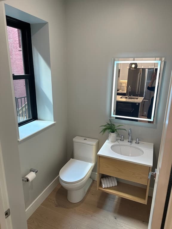 Condominium at 14 North Bennet Street # 1, Boston MA 02113, photo 10 of 20