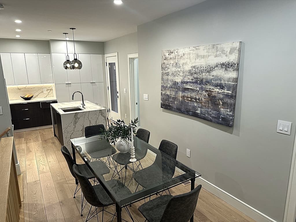 Condominium at 14 North Bennet Street # 1, Boston MA 02113, photo 4 of 20