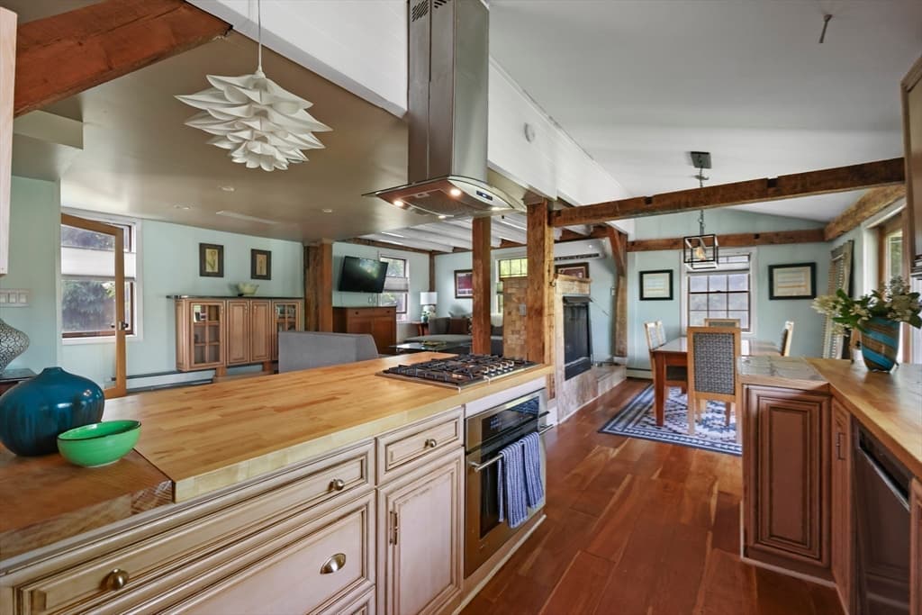 Single Family Residence at 9 Castle Hill Rd, Stockbridge MA 01262, photo 10 of 40