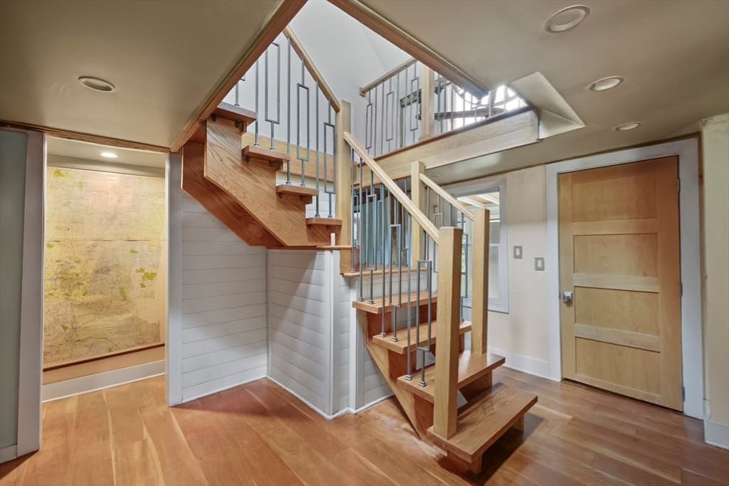Single Family Residence at 9 Castle Hill Rd, Stockbridge MA 01262, photo 11 of 40
