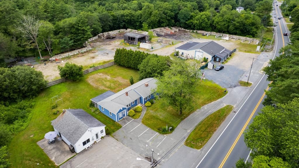 368 Main St, Plympton MA 02367