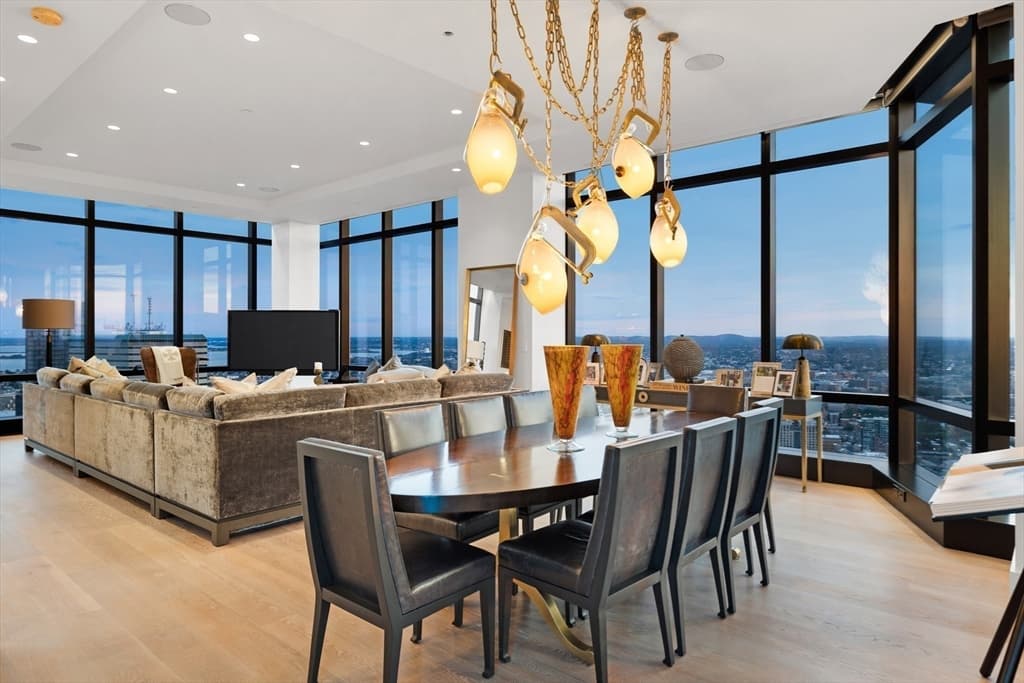 Condominium at 1 Franklin St, Boston MA 02110, photo 6 of 42