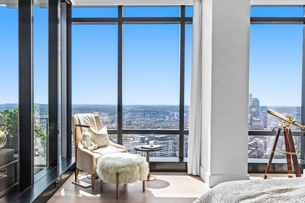 Condominium at 1 Franklin St, Boston MA 02110, photo 28 of 42