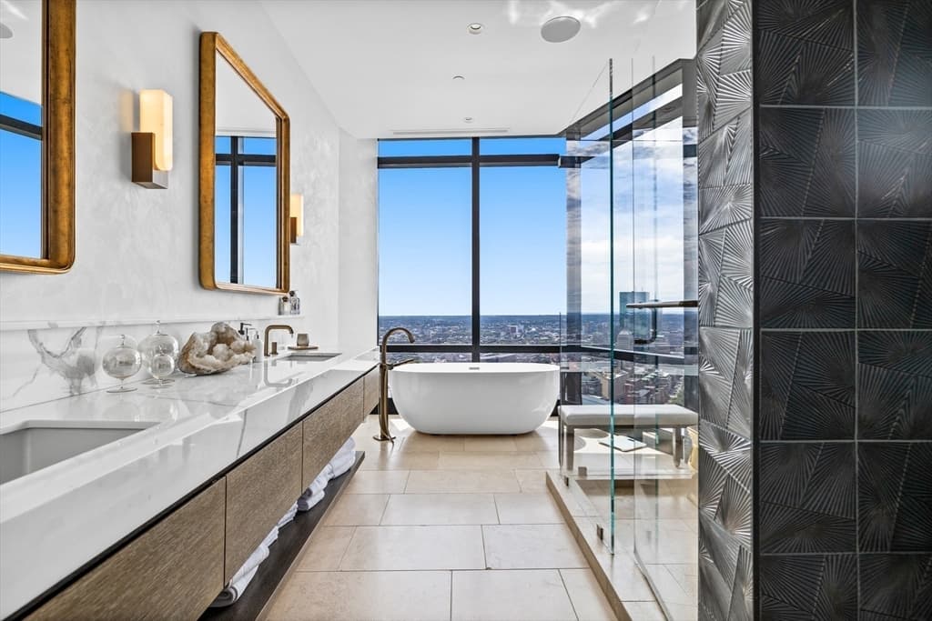 Condominium at 1 Franklin St, Boston MA 02110, photo 30 of 42