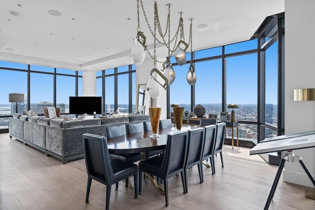 Condominium at 1 Franklin St, Boston MA 02110, photo 15 of 42