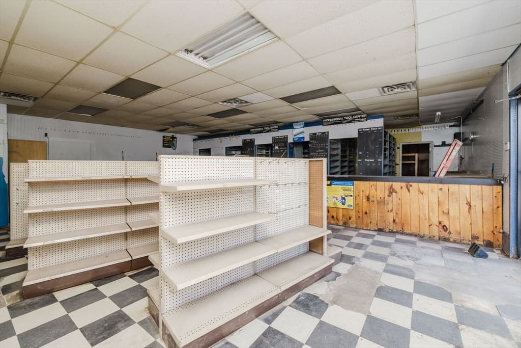 Commercial Sale at 817 State Rd, Westport MA 02790, photo 12 of 41