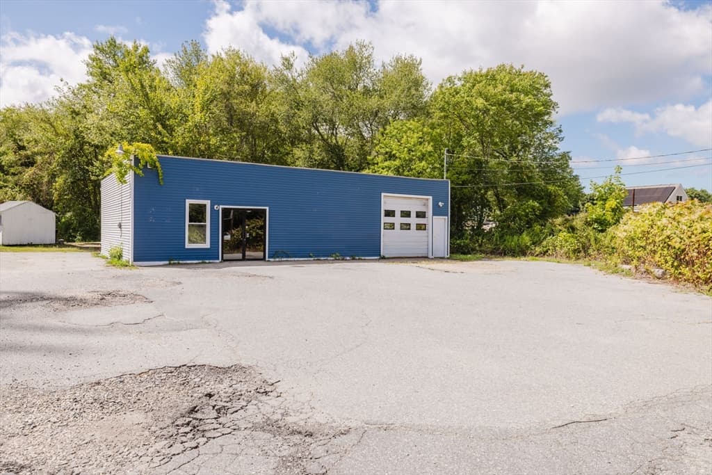 Commercial Sale at 817 State Rd, Westport MA 02790, photo 10 of 41