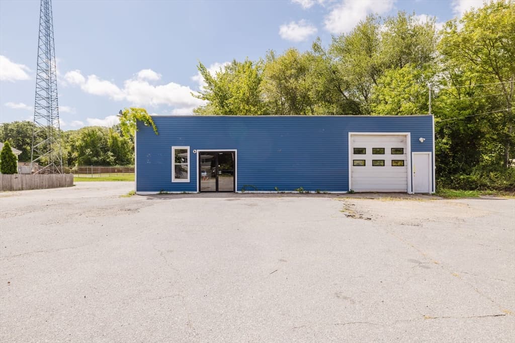 Commercial Sale at 817 State Rd, Westport MA 02790, photo 11 of 41