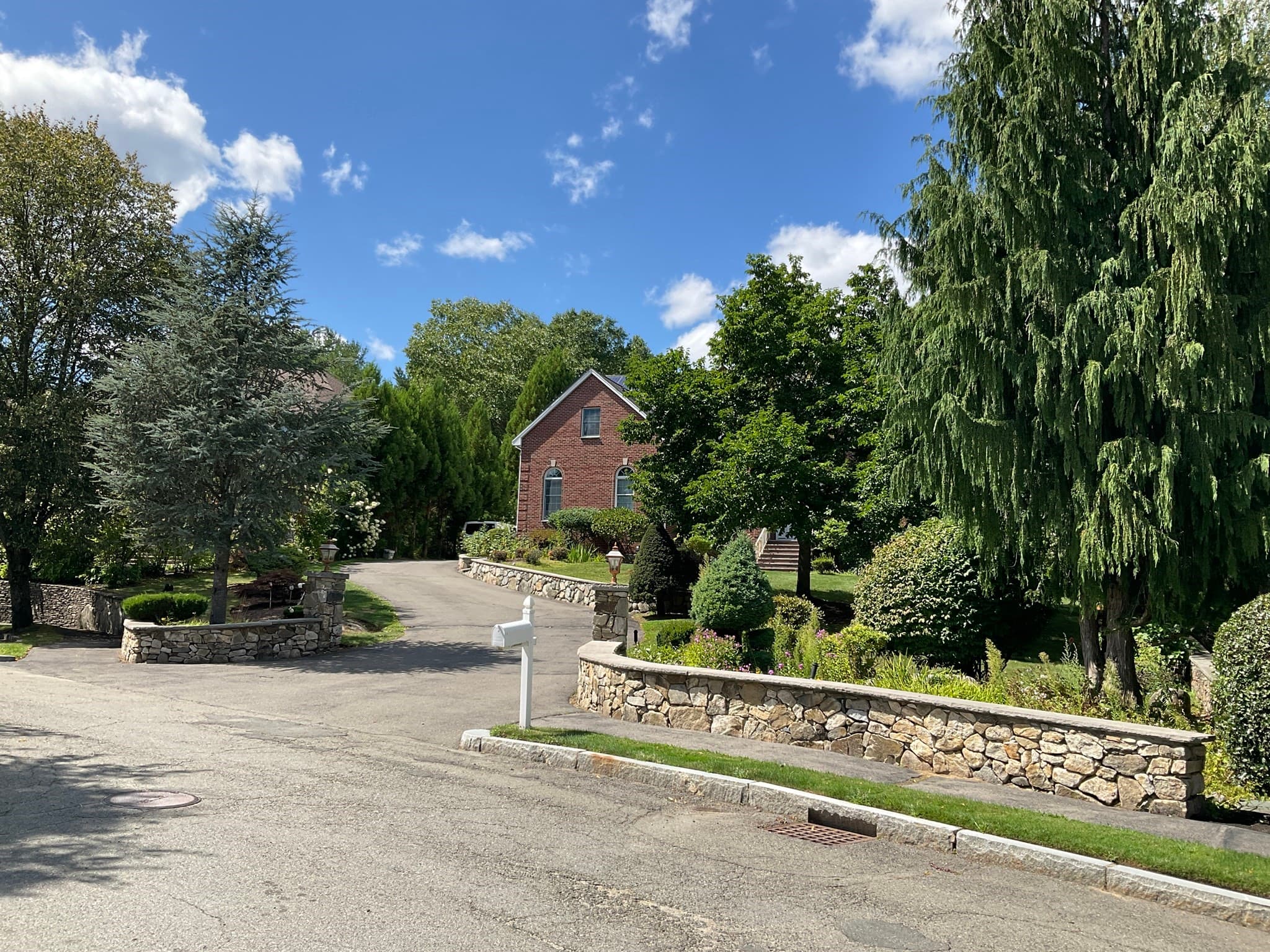 Single Family Residence at 7 Homeland Cir, Saugus MA 01906, Saugus, photo 16 of 42