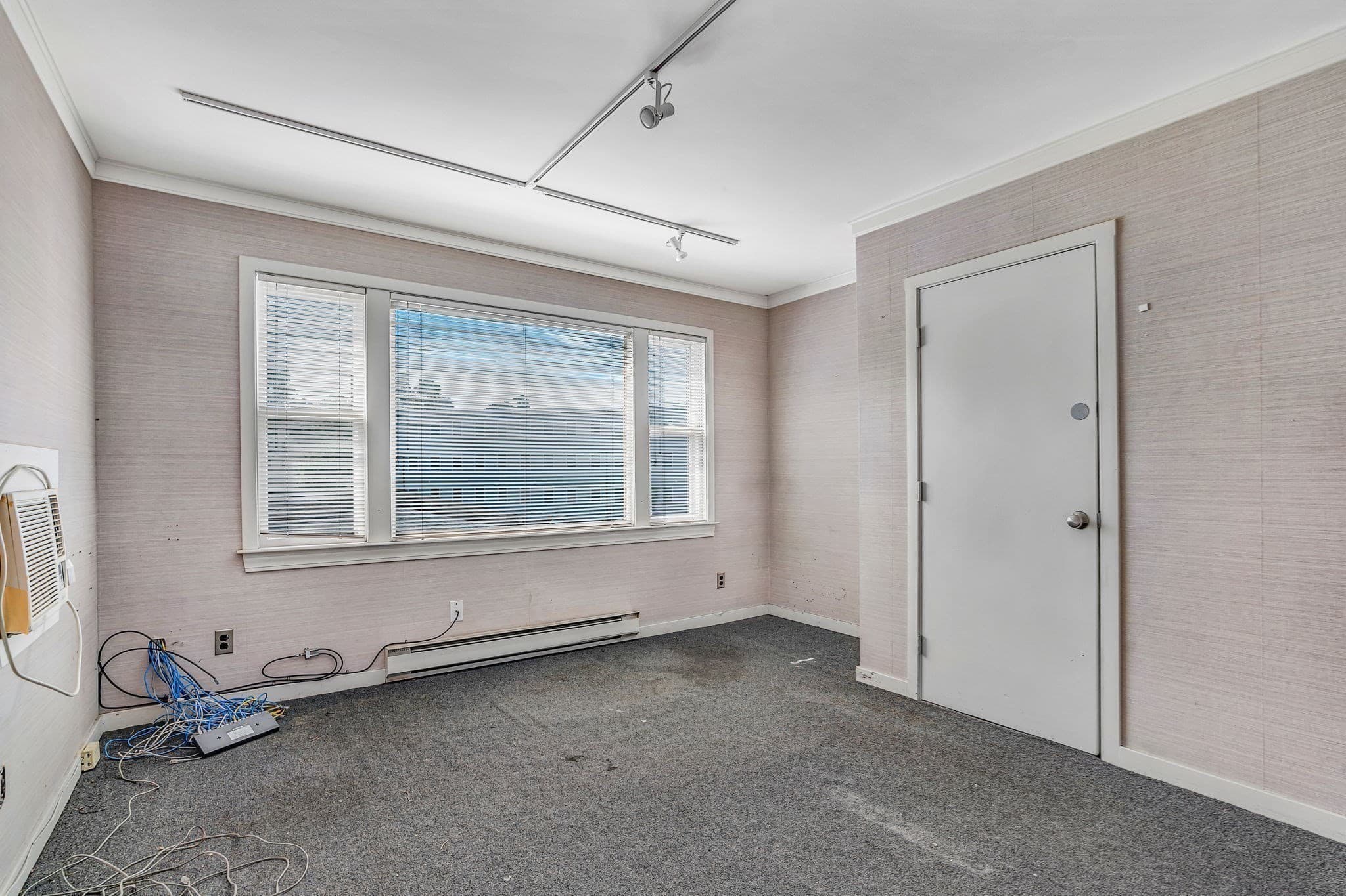 Commercial Sale at 95 Commonwealth Avenue, Concord MA 01742, photo 14 of 30