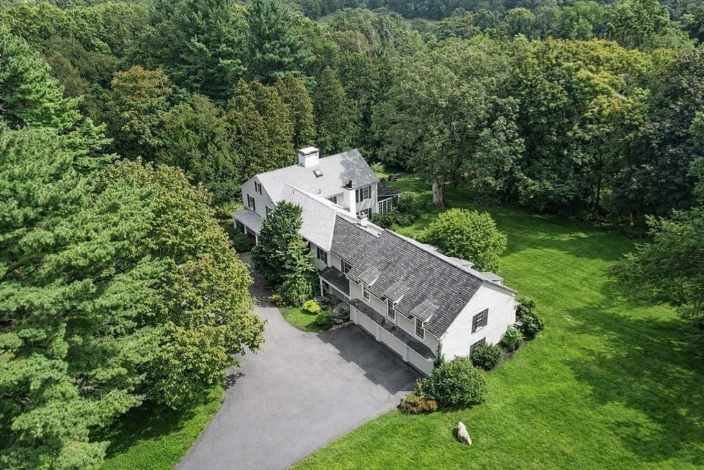 251A Old Billerica Road, Bedford MA 01730 photo 2