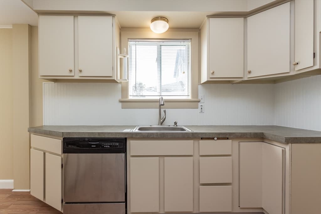 2714 Riverside Ave, Somerset MA 02726 photo 20