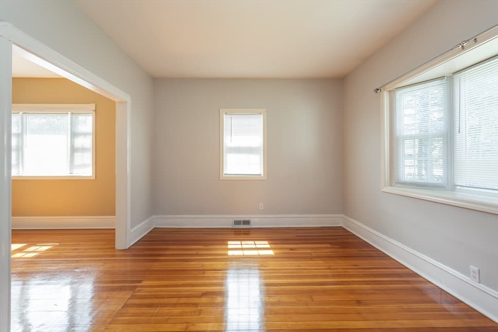 2714 Riverside Ave, Somerset MA 02726 photo 10