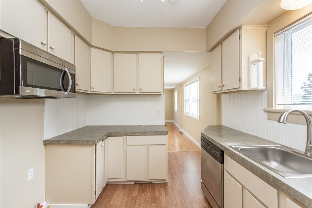 2714 Riverside Ave, Somerset MA 02726 photo 21