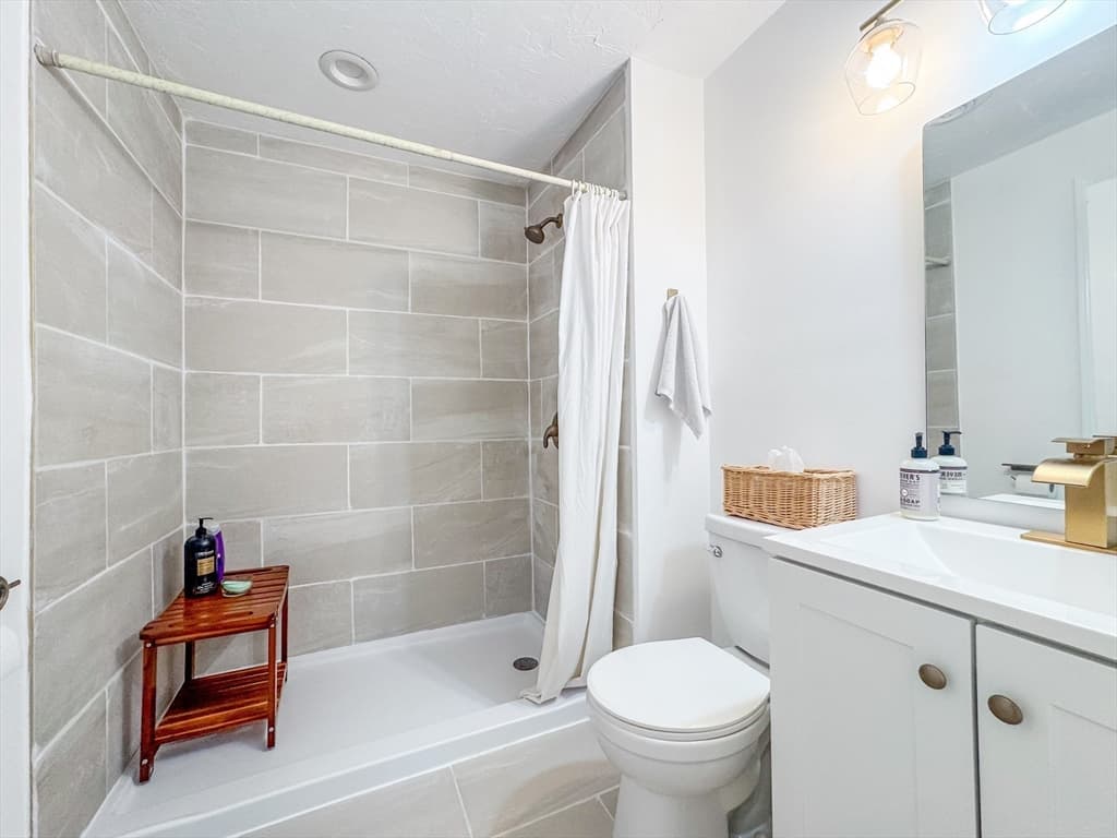 114 Graham Hill Dr, Hanover MA 02339 photo 17