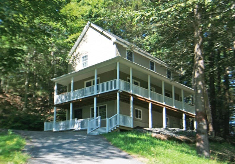 36 Torrey, Easthampton MA 01027