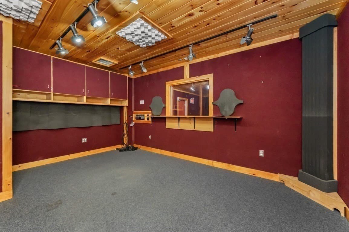 Commercial Sale at 11 Maple St, West Newbury MA 01985, photo 13 of 24
