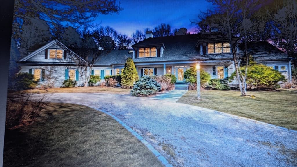 10 Wintergreen Lane, Sandwich MA 02563