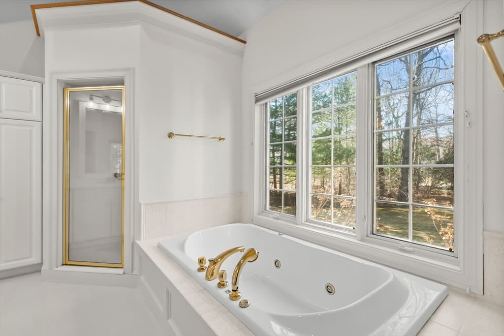 Single Family Residence at 10 Wintergreen Lane, Sandwich MA 02563, Sandwich, photo 15 of 37