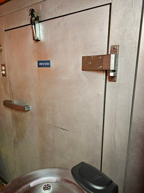Business Opportunity at 93 Beacon, Somerville MA 02143, photo 4 of 15