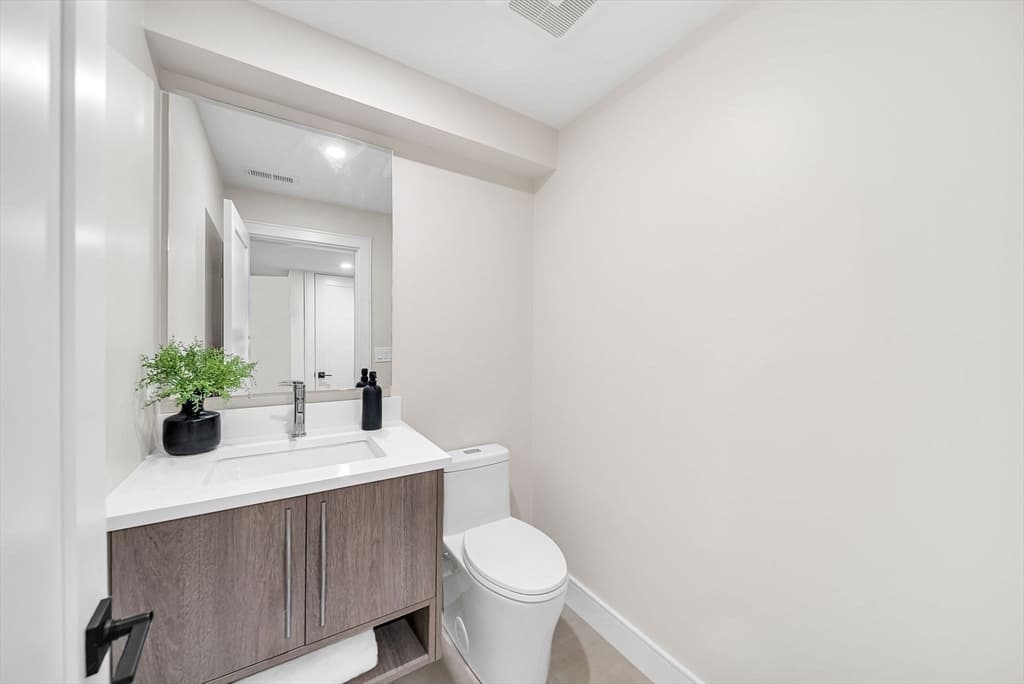 Single Family Residence at 544 Saw Mill Brook Parkway, Newton MA 02459, Newton, photo 27 of 42