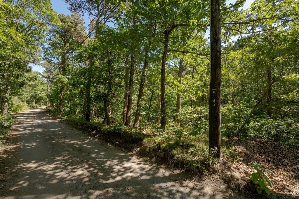 Residential at 40 Old Long Pond Rd, Wellfleet MA 02667, photo 3 of 14