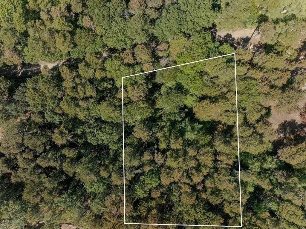 Residential at 40 Old Long Pond Rd, Wellfleet MA 02667, photo 10 of 14
