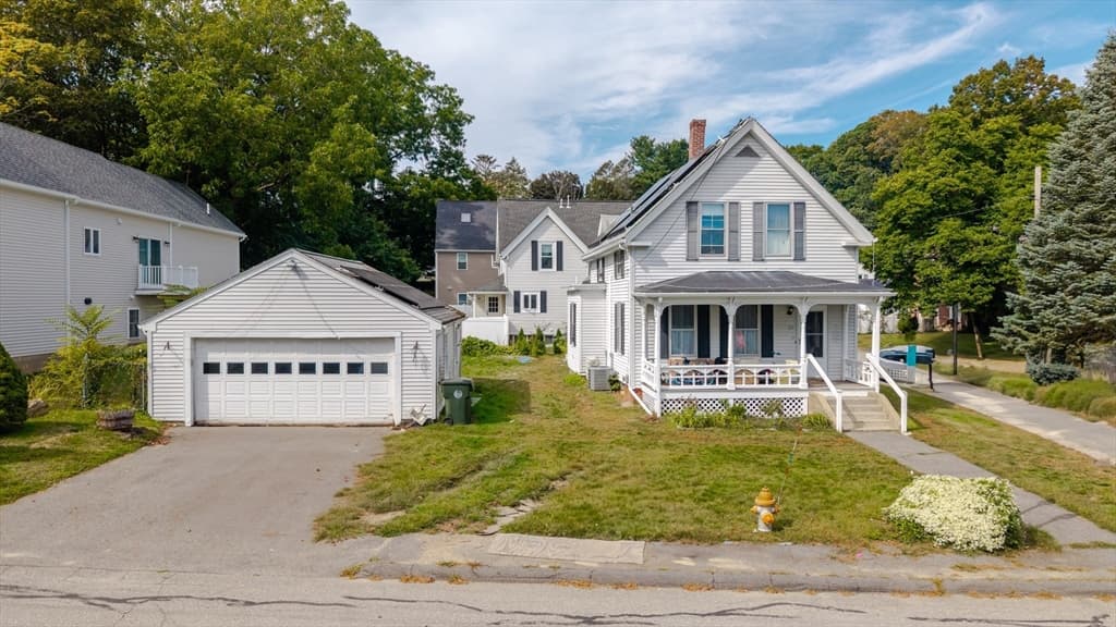 24 Clinton St, Marlborough MA 01752