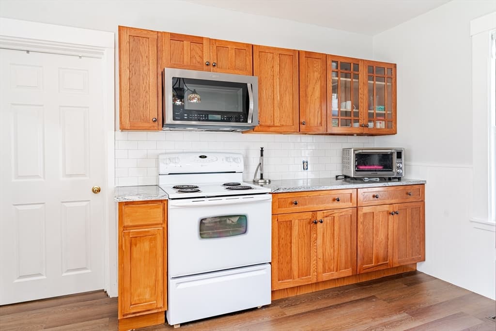 Single Family Residence at 24 Clinton St, Marlborough MA 01752, Marlborough, photo 15 of 32