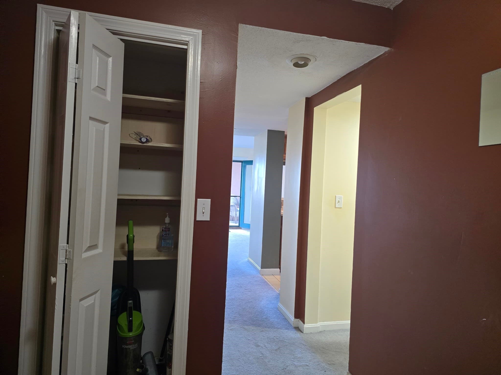 Condominium at 165 Cottage St # 611, Chelsea MA 02150, Chelsea, photo 13 of 16