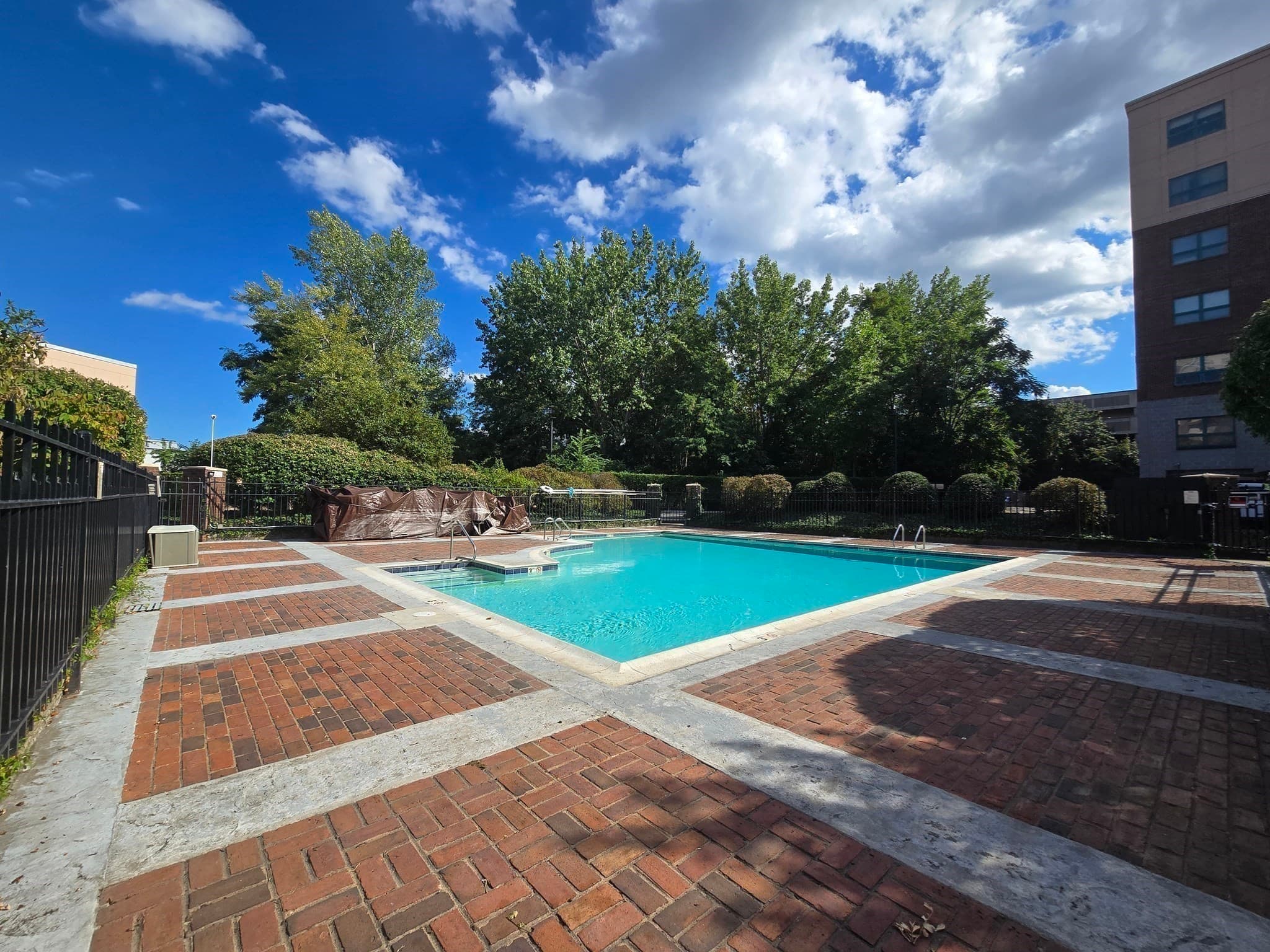 Condominium at 165 Cottage St # 611, Chelsea MA 02150, Chelsea, photo 16 of 16